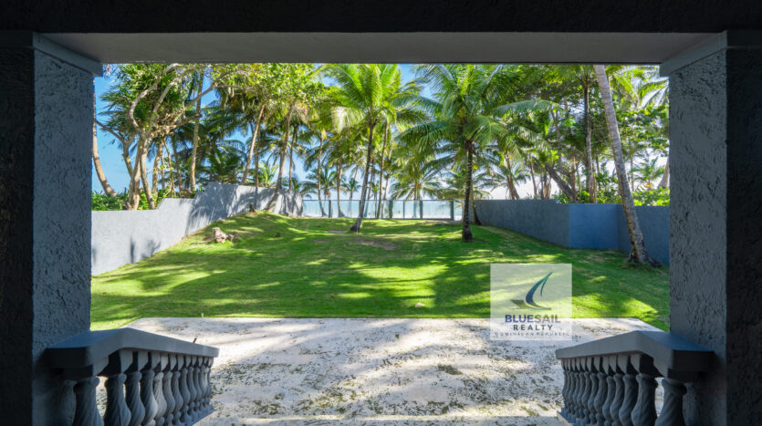 OCEANFRONT LUXURY 4-BEDROOM VILLA IN CABARETE