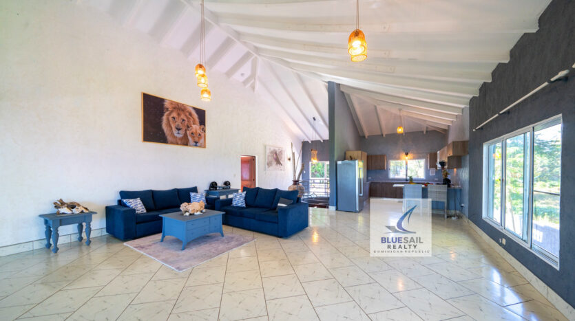 OCEANFRONT LUXURY 4-BEDROOM VILLA IN CABARETE