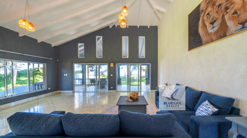 OCEANFRONT LUXURY 4-BEDROOM VILLA IN CABARETE