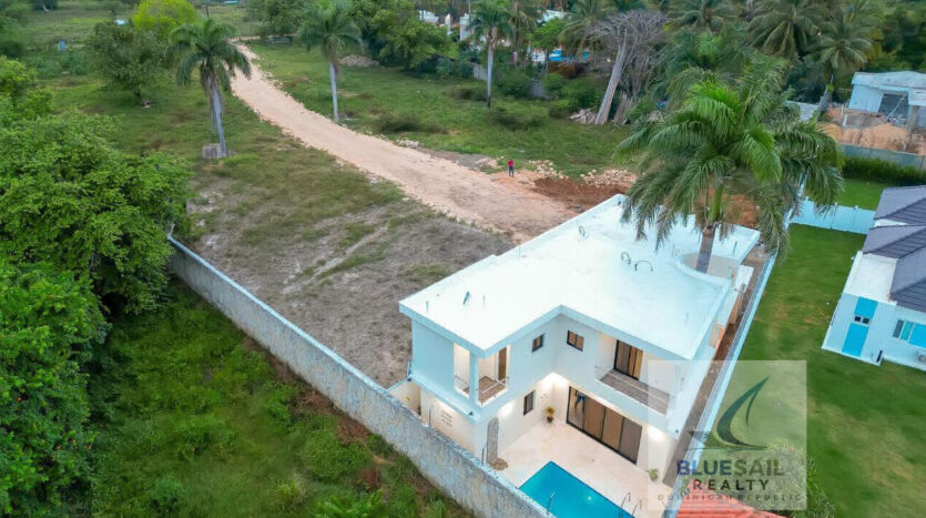 Stunning Oceanside Luxury Villa in Sosua For Sale