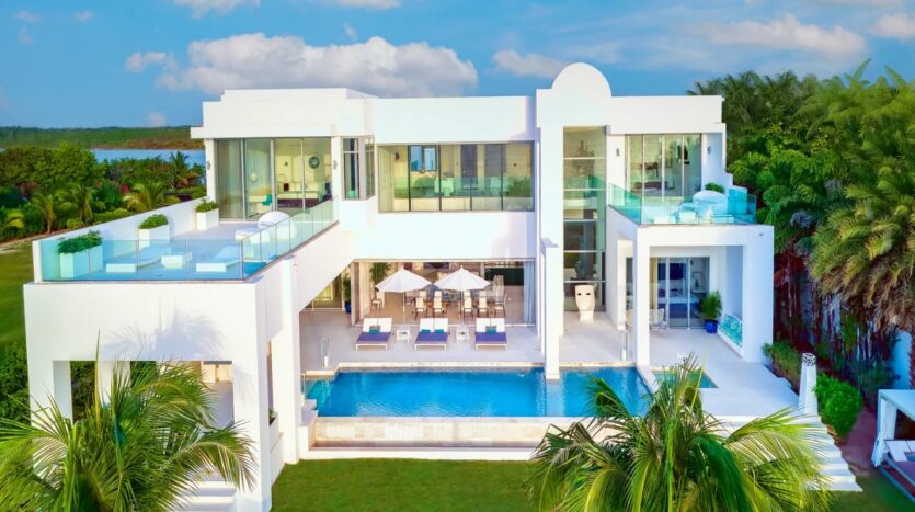 Luxury Beach Homes in the Dominican Republic